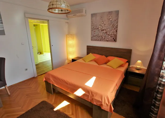 Garden M&m - One Bedroom Apartmán